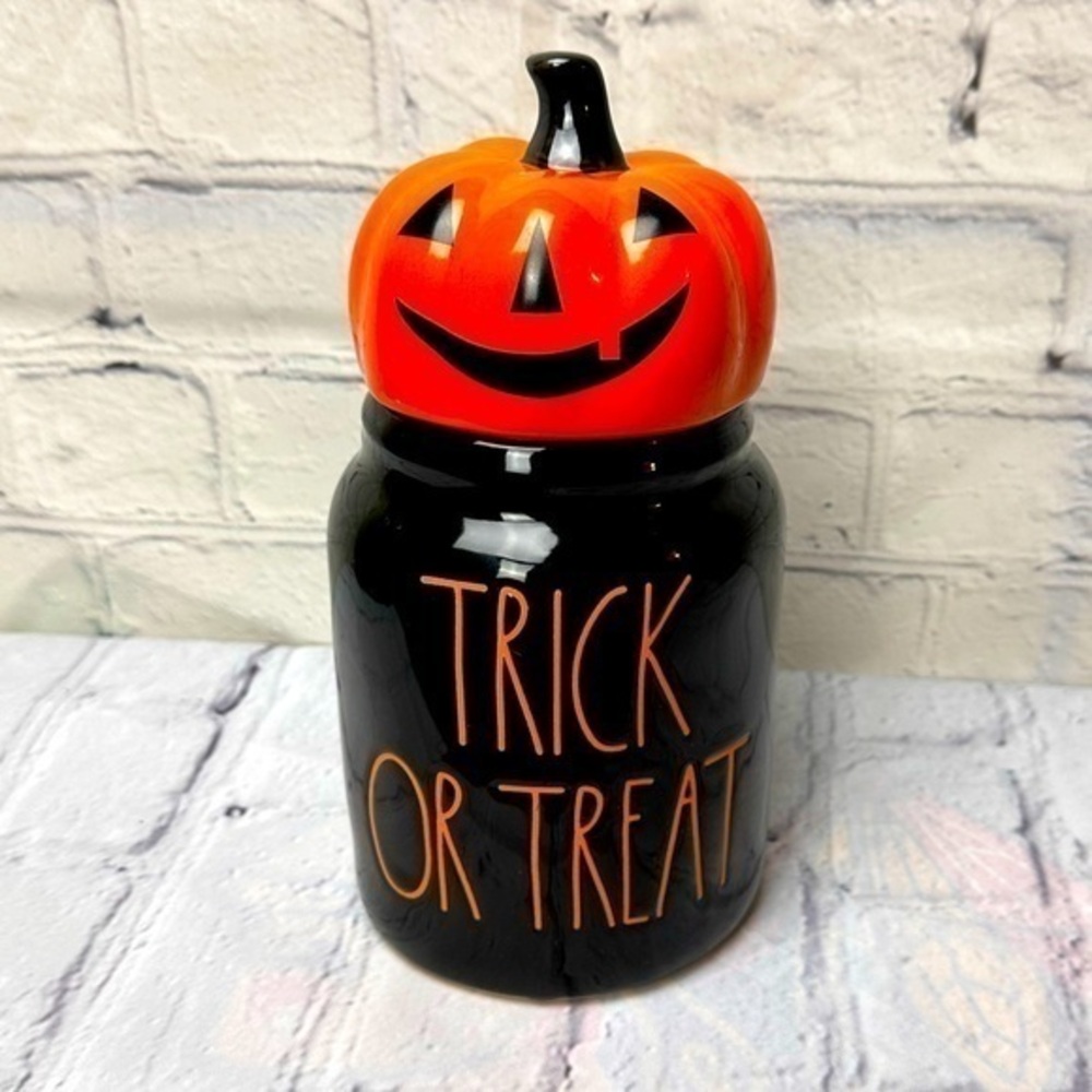 NWT Rae‎ dunn trick or treat canister pumpkin topper Halloween